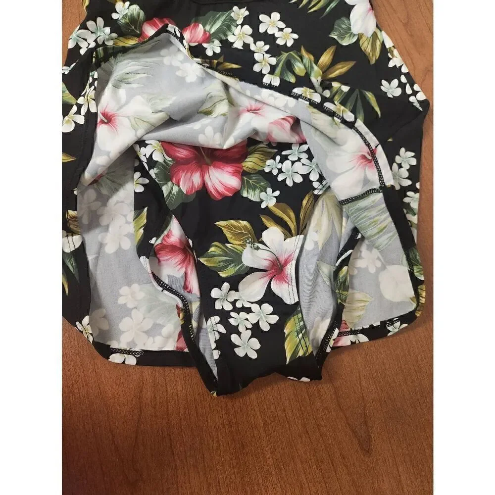 Mainstream Swimsuit Womens Sz 10  One-Piece black with tropical flowers. Built i